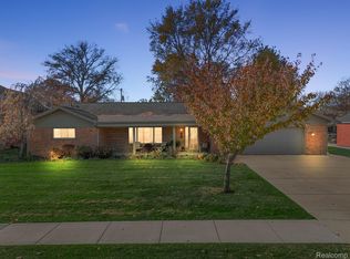 640 Ridgemont Ave, Dearborn, MI 48124
