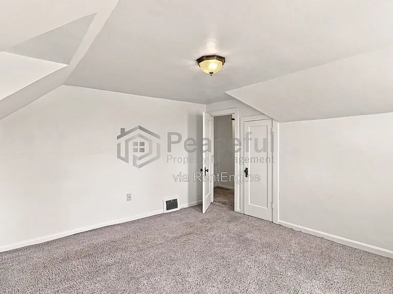 1363 S 1300 E — Photo 30