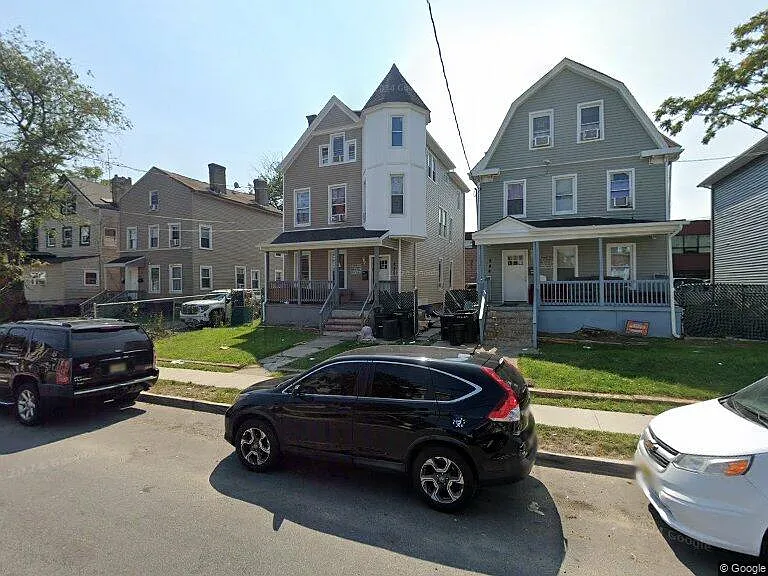 240A William St #VAR1 — Photo 2