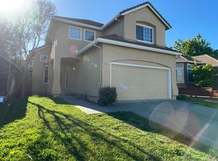 573 Rolling Oak Ct, Vacaville, CA