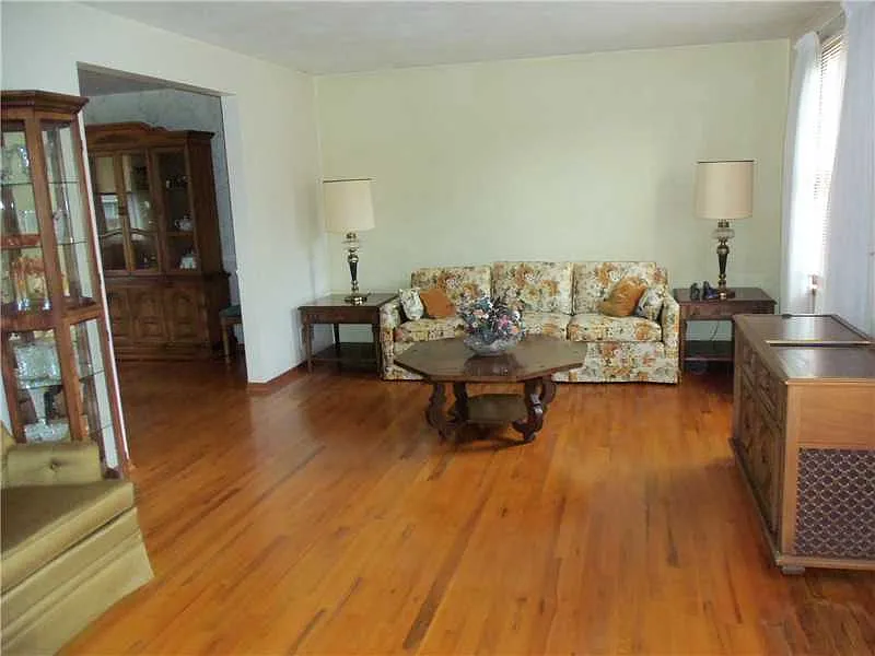 5270 Range Dr photo 1