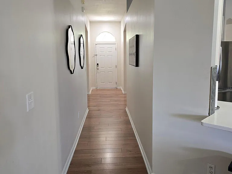 1652 Redstone Ct — Photo 14