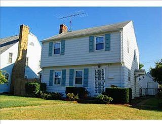 1st image of 610 E Eckman St