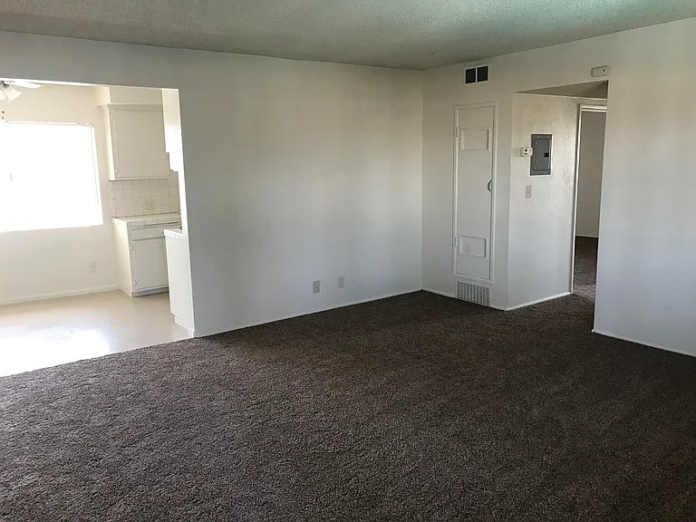 912 S Park Cir #11 — Photo 9