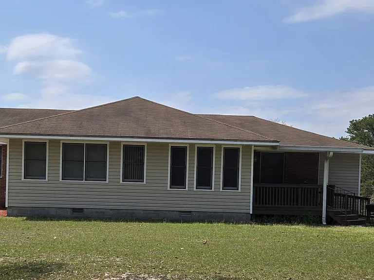 1131 Hut Rd — Photo 3