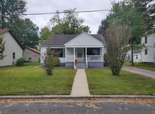 430 S 3rd St, Breese, IL 62230