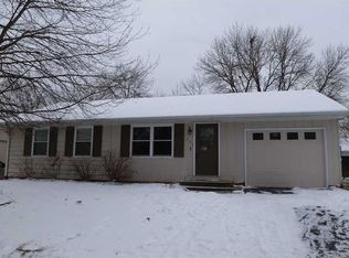 1825 Northbrook Dr NE, Cedar Rapids, IA 52402