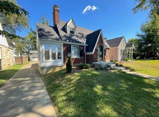 203 Ridgeway Ave, Saint Matthews, KY 40207