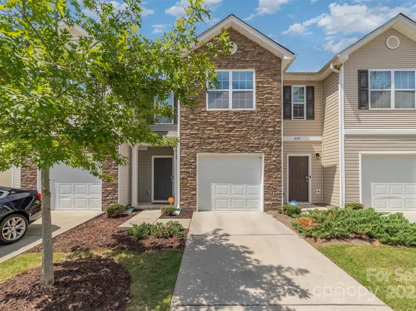 6123 Guildford Hill Ln, Charlotte, NC 28215