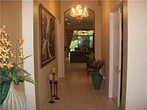 5th image of 6987 Fabiano Cir