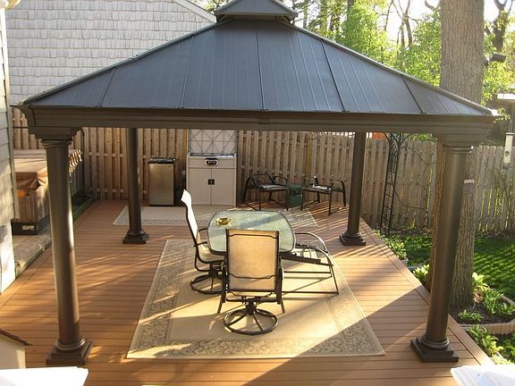 Top of the line TREX Brasila with all hidden fastners. looks amazing in person