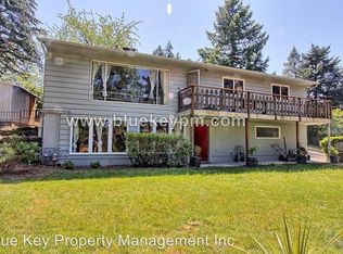 2952 SW Huber St, Portland, OR 97219
