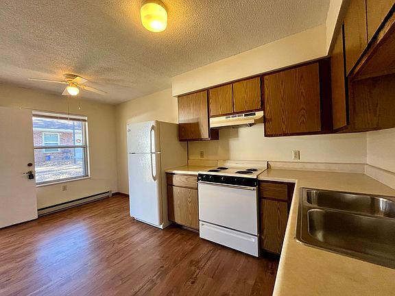 5th image of 1005 E Grand Ave #1005G2