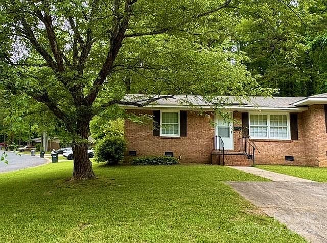 1st image of 4626 Highlake Dr
