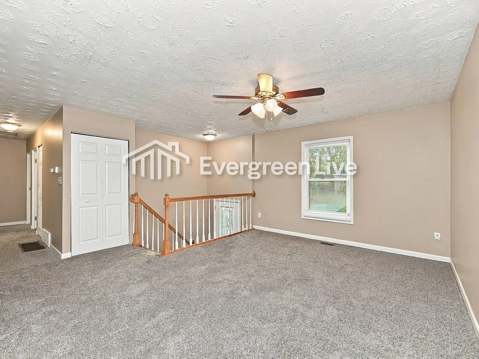 3 bed, 1.5 bath, 1674 sqft, $1,795 — Photo 2