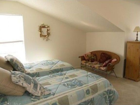 2nd image of 102 Nancy Ct