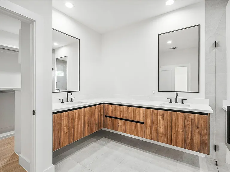 104 Tolima Dove St — Photo 32