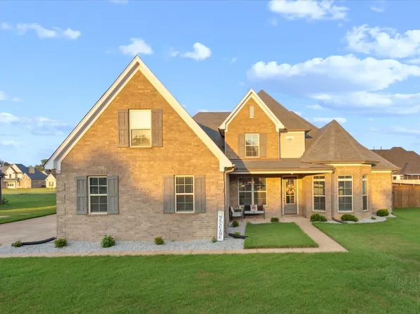 475 Cambridge Cv, Oakland, TN 38060