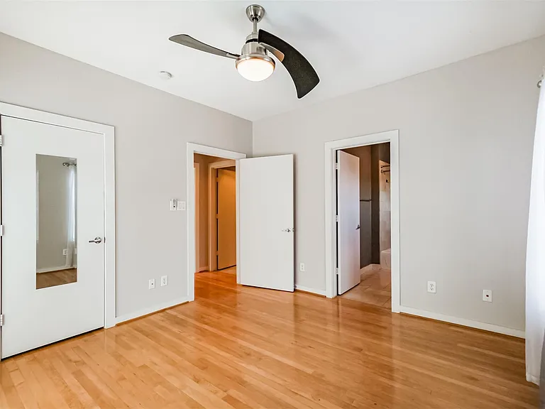 2364 Arlington St — Photo 38