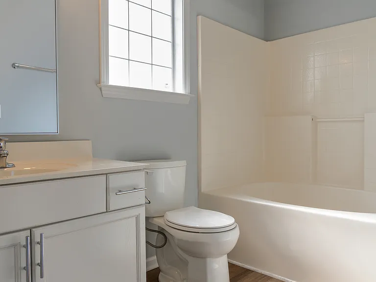 2117 Heathwood Dr — Photo 15