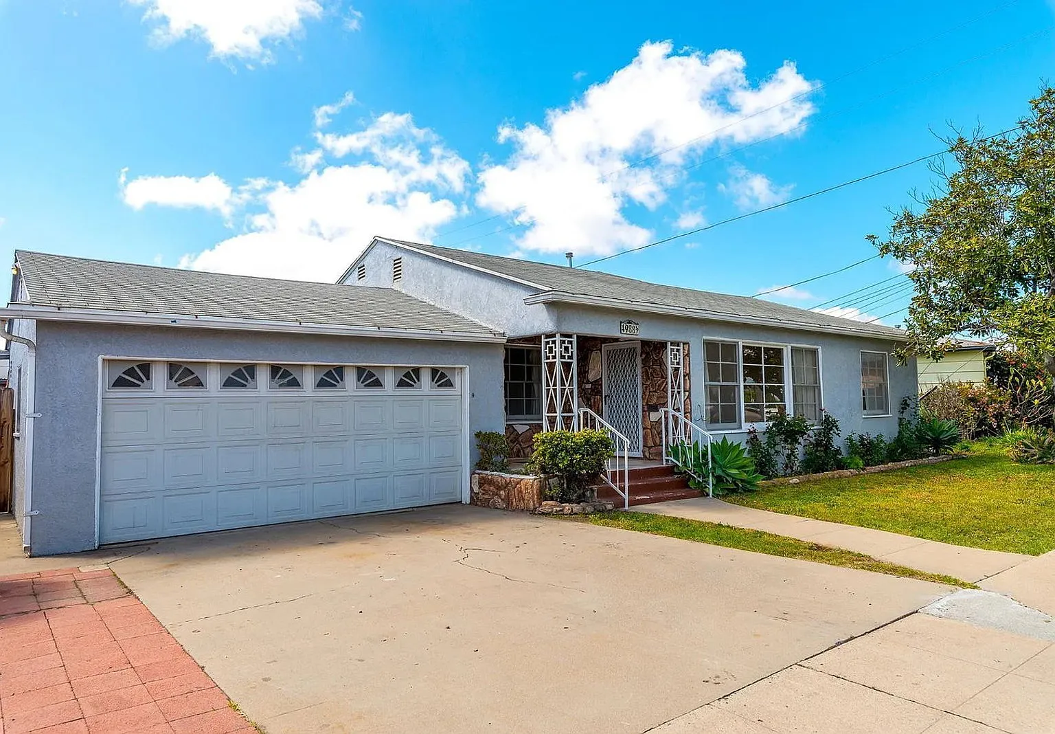 5 bed, 2.0 bath, 1705 sqft, $5,350 — Photo 1