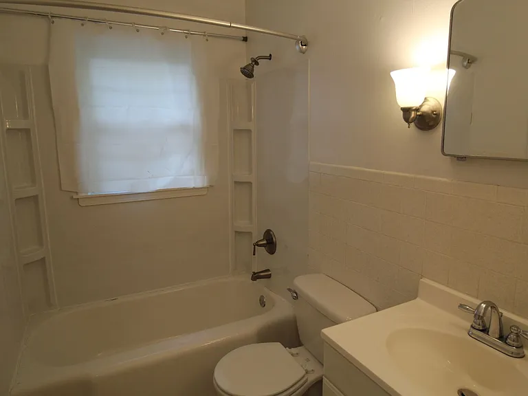 5406 Cedar St — Photo 11