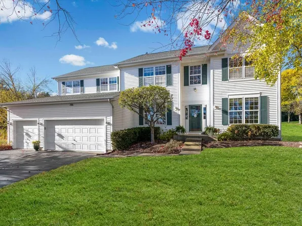 786 Providence Ln, Crystal Lake, IL 60012