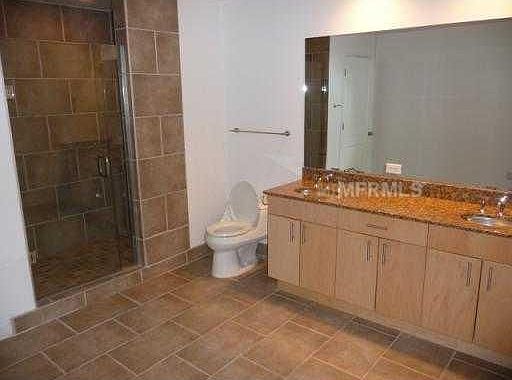 5th image of 101 S 12th St Unit 408