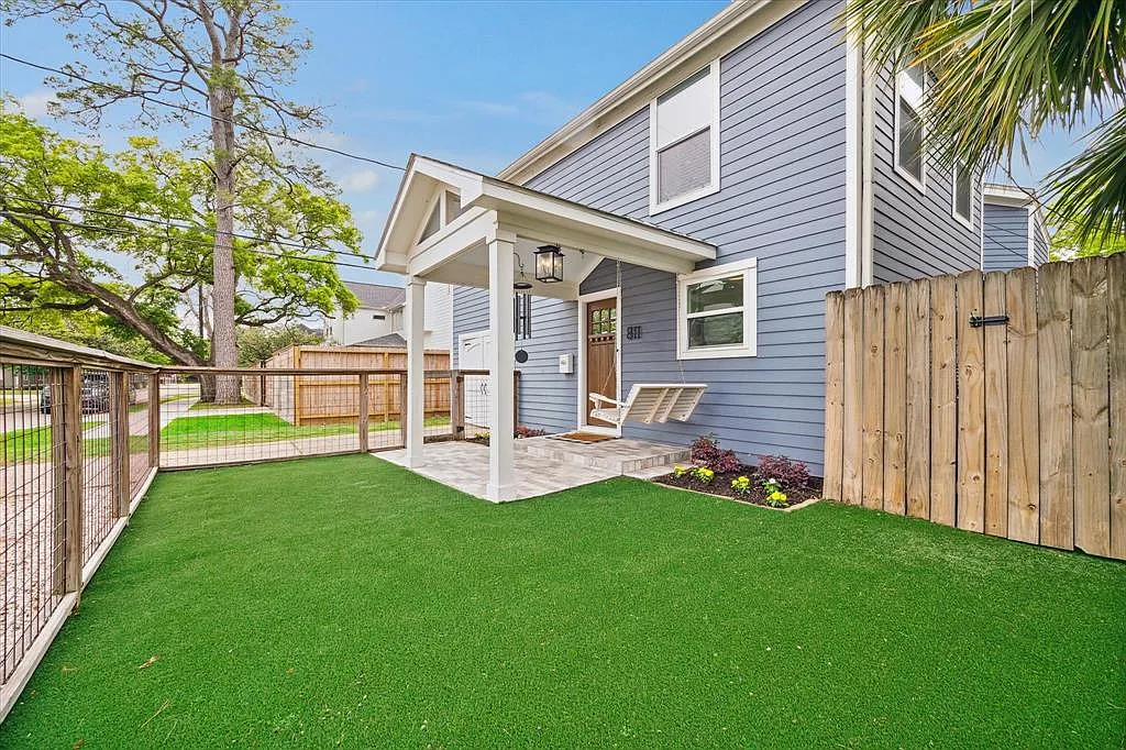 3 bed, 1645 sqft, $3,800 — Photo 1