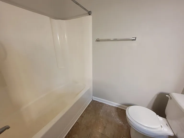 151 Chalet North Ct — Photo 14