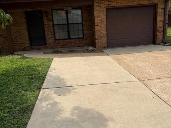 2416 College Ave, Belleville, IL 62221