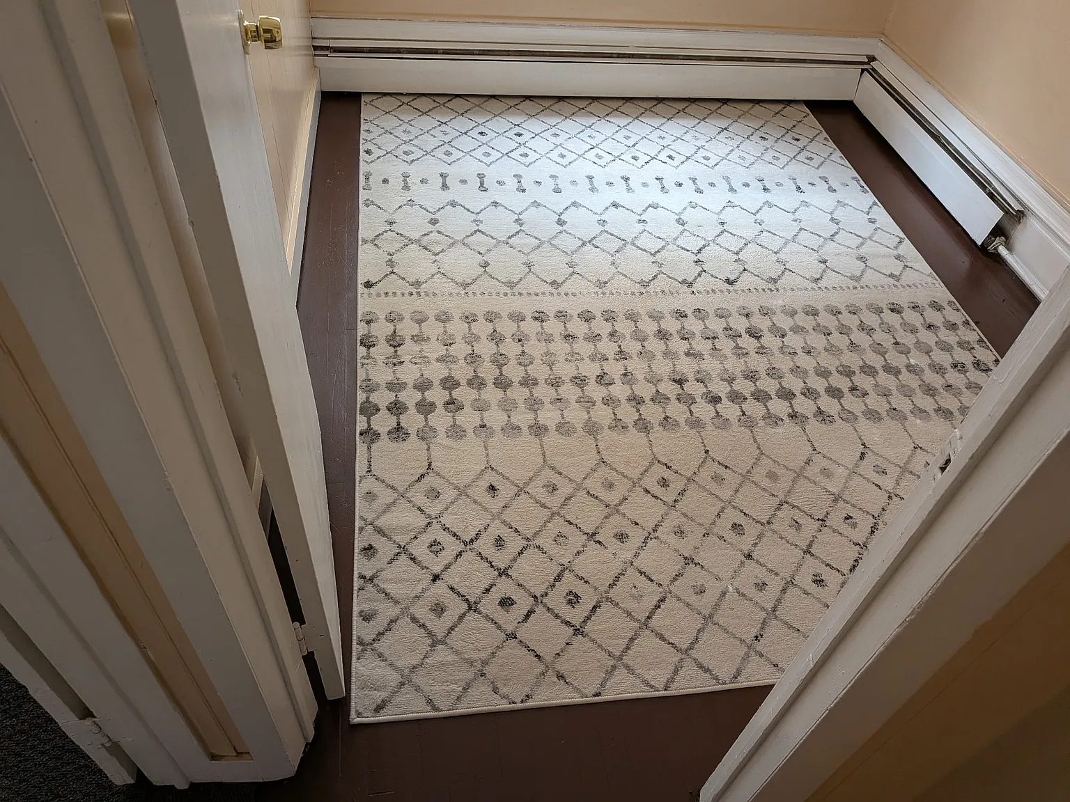 2 bed, $900 — Photo 3