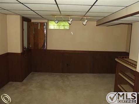 261-882384 BASEMENT 2.JPG