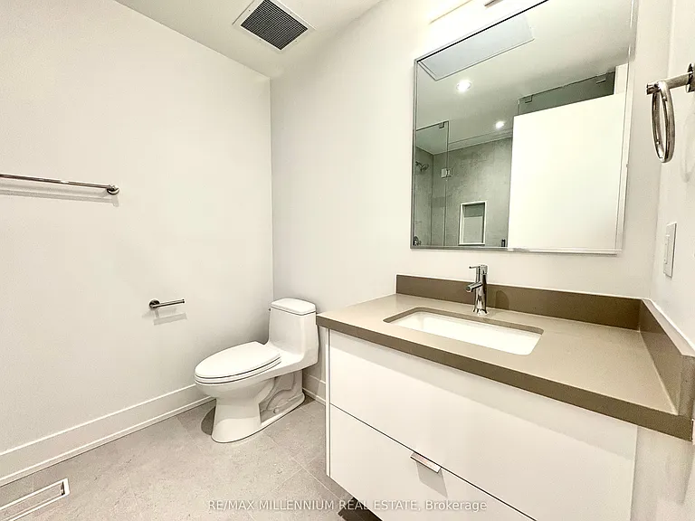 155 Dovercourt Rd #2 — Photo 13