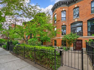 820 W Lill Ave, Chicago, IL, 60614