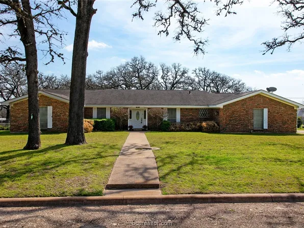 937 7th St, Somerville, TX 77879