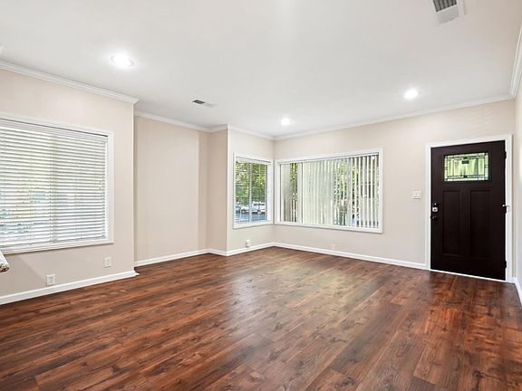 3rd image of 231 22nd St
