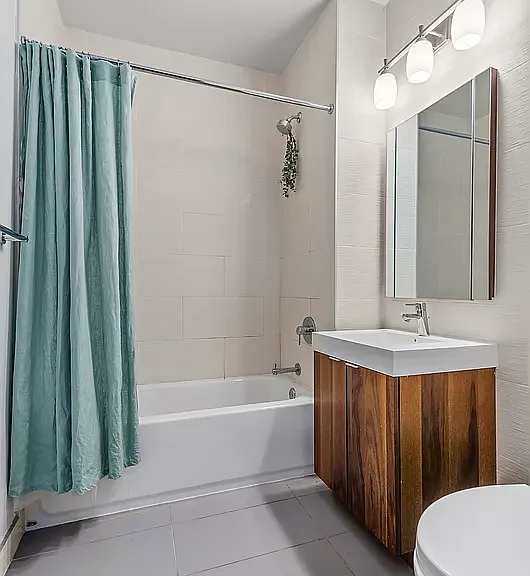 8 Vanderbilt Ave #4G — Photo 3