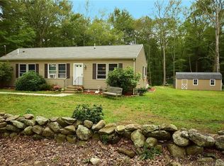 20 Abington Rd, Pomfret Center, CT 06259