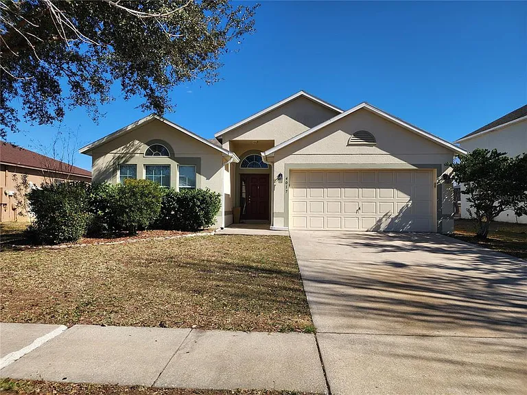 4017 Longworth Loop — Photo 1