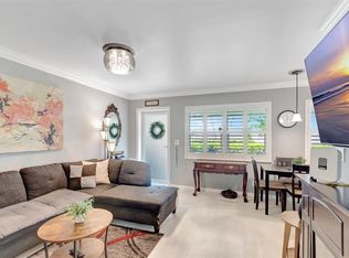 722 Ridge Rd APT 9, Lantana, FL 33462