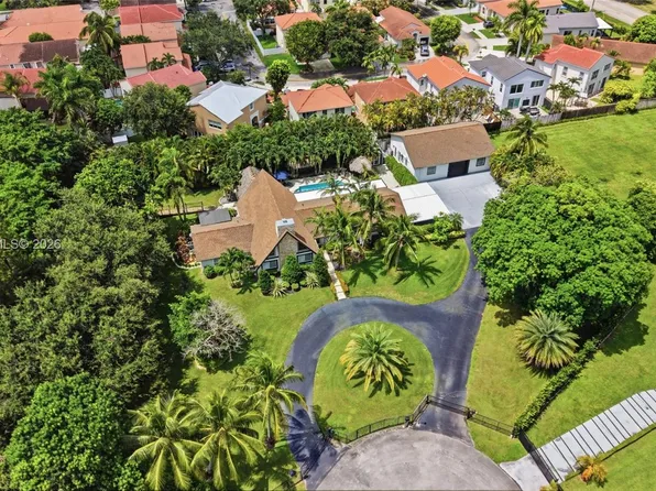 5011 Hawkhurst Ave, Southwest Ranches, FL 33331