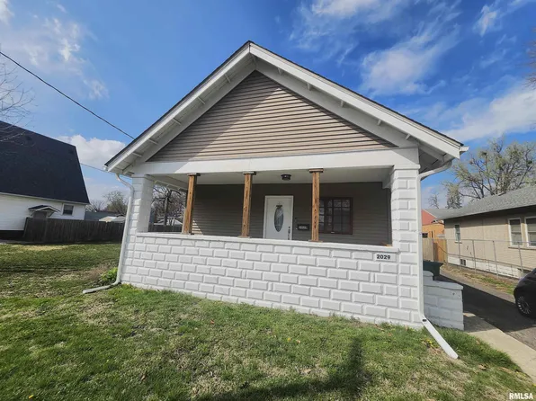 2029 W Callender Ave, West Peoria, IL 61604
