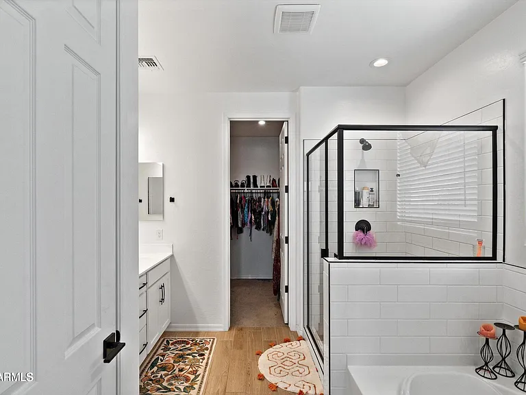 12004 S 173rd Ln — Photo 33