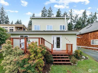 6876 Helena Street, Clinton, WA, 98236