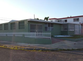 Santa Rosa Calle 30 40-22  Bayamon #40-22, Bayamon, PR 00960