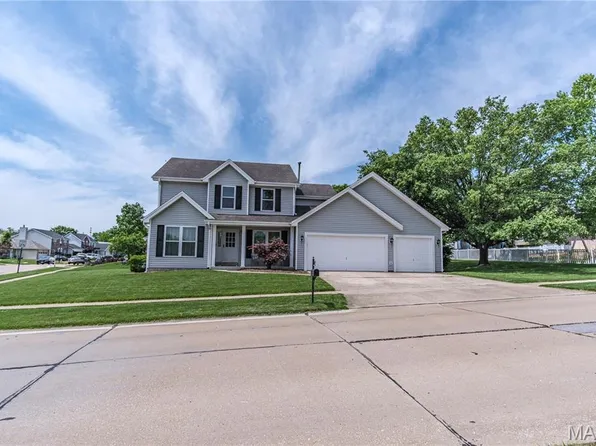 306 Summer Top Ln, Fenton, MO 63026
