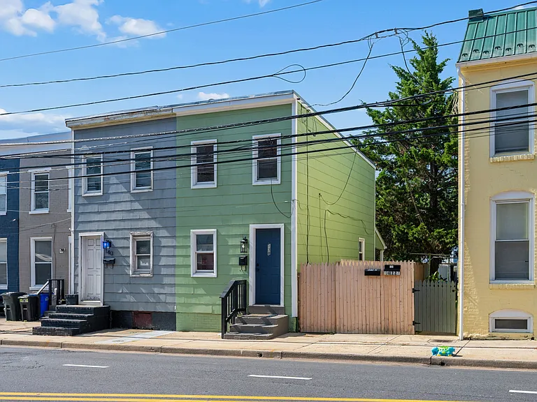 138 E South St — Photo 11