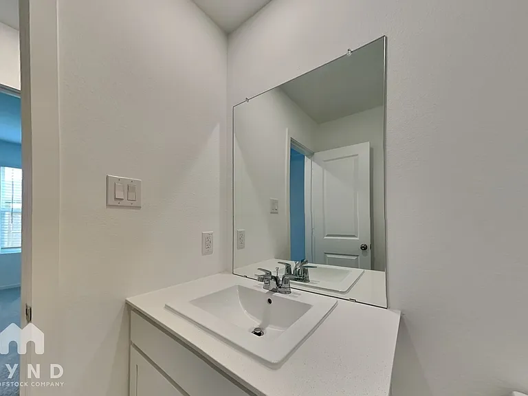 904 Coperchiata Cir — Photo 13