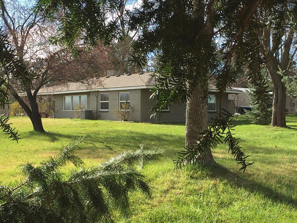 1st image of 78211 N Yakima River Dr